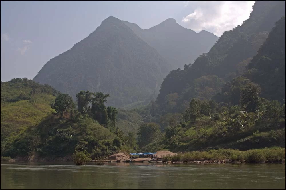 09-1029 Vy Nam Ou.webp