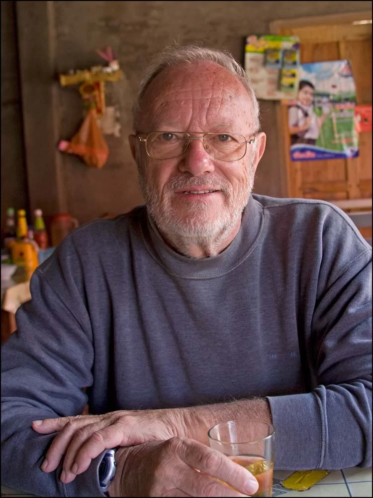 09-1104 Francois Guillard.webp