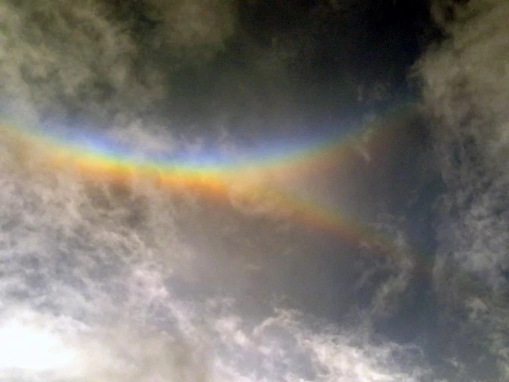 1.Kluven regnbåge.webp