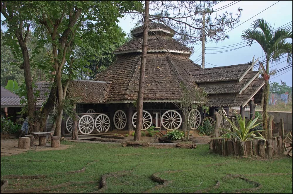 11-1681 Restaurang Gins GH i Chiang Saen.webp