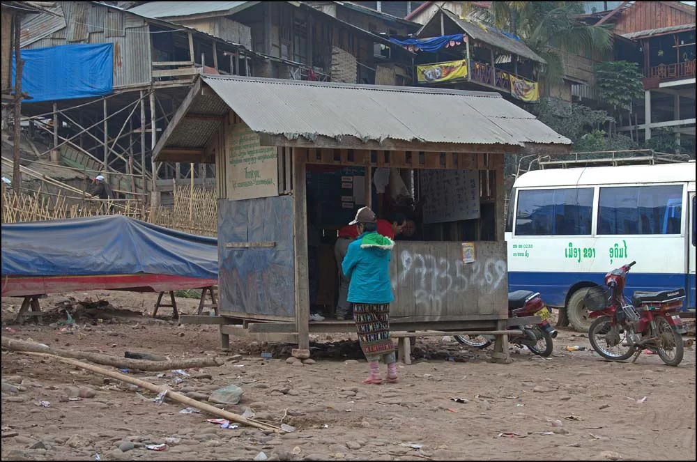 11-2282 Båtbiljetter säljes.webp