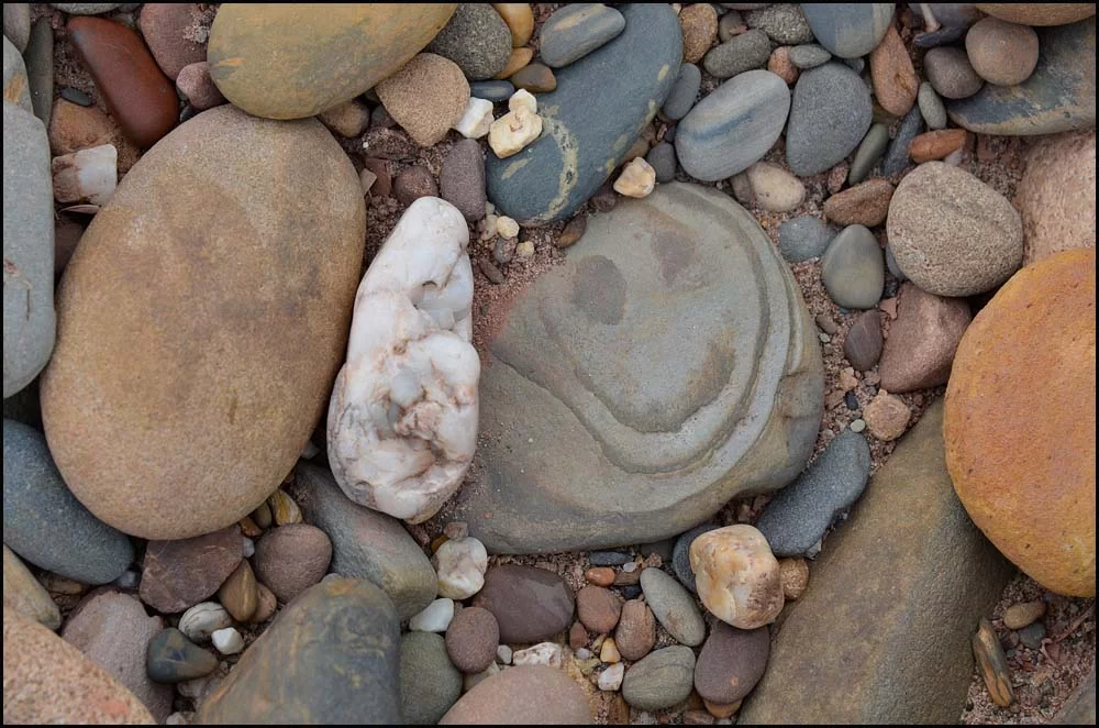 11-2340 Leende sten.webp