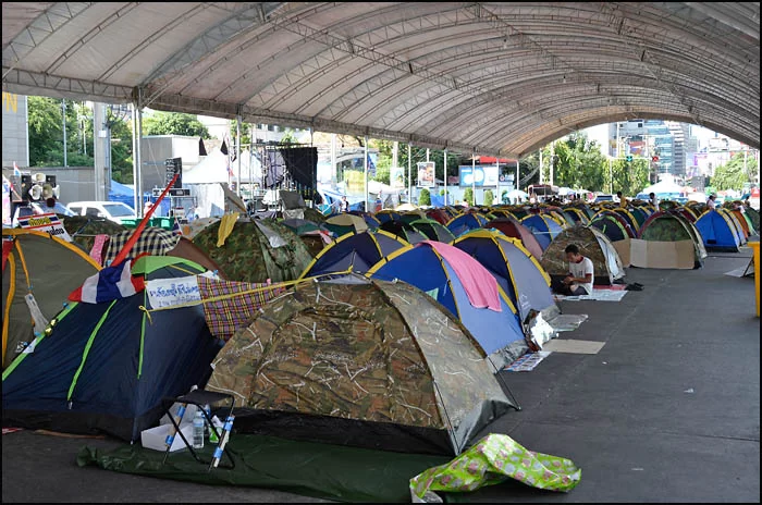 14-0581 Tältläger nära Asok BKK.webp