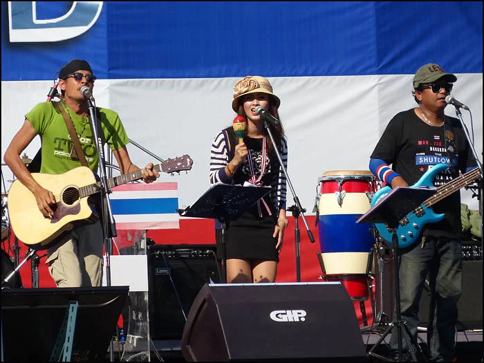 14-0601 Musik under demonstrationen BKK.webp