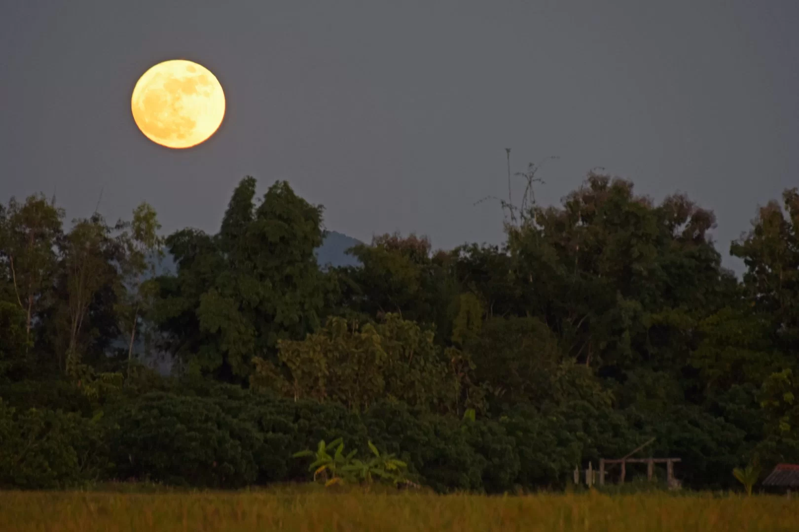 16-2542 Super-fullmåne CHR.webp