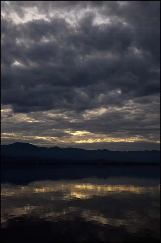 17-1974 Kvällsmoln, Kwan Phayao PYO.webp