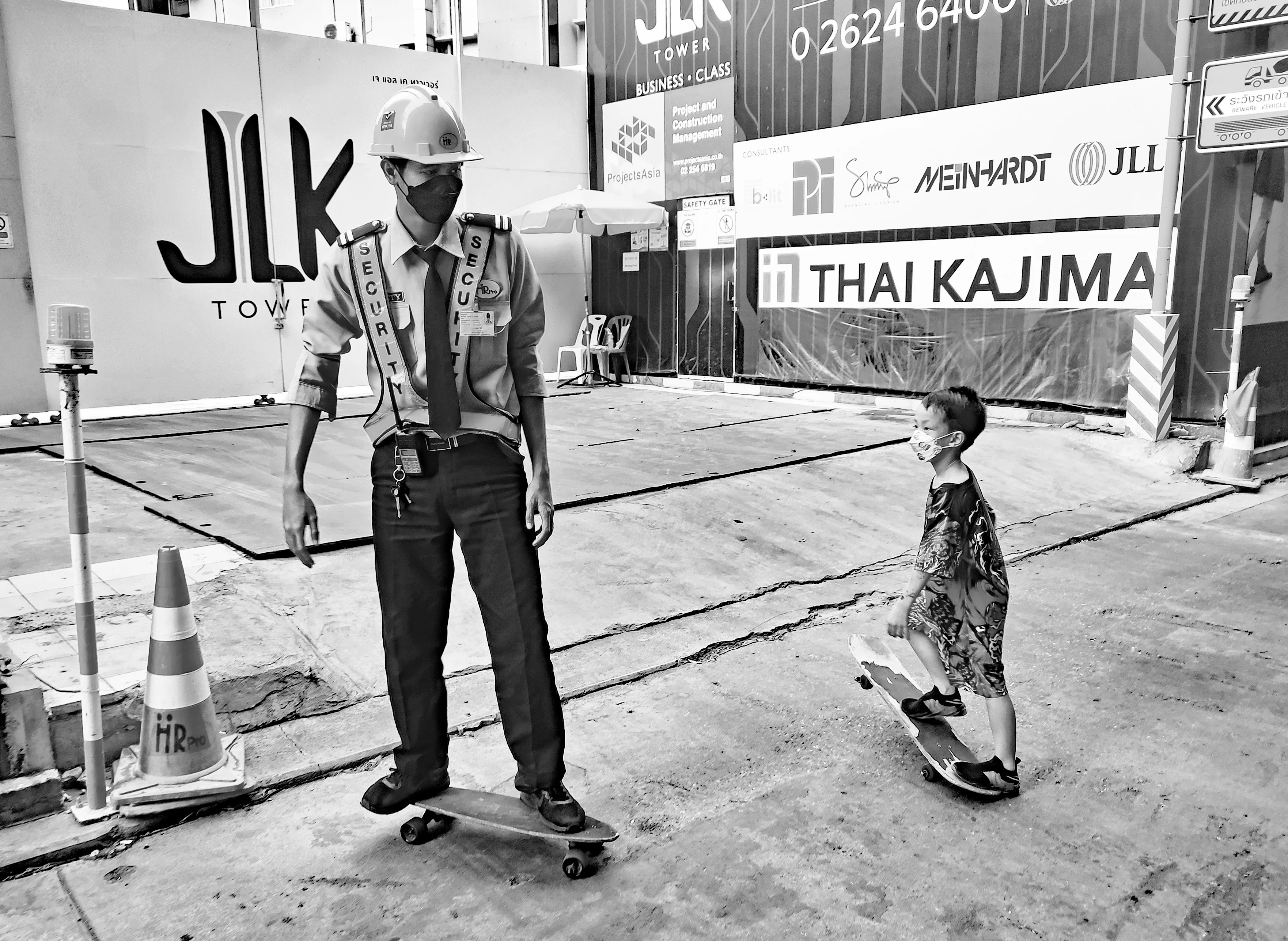 1725986353641 copy ahr bw bright.webp