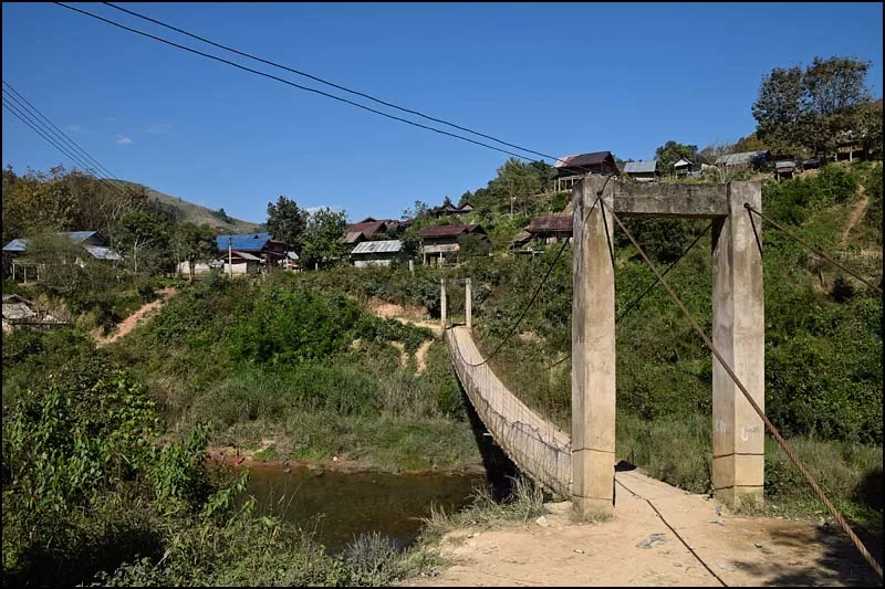 18-0199 Hängbro till Ban Lakkhamkau LNT.webp