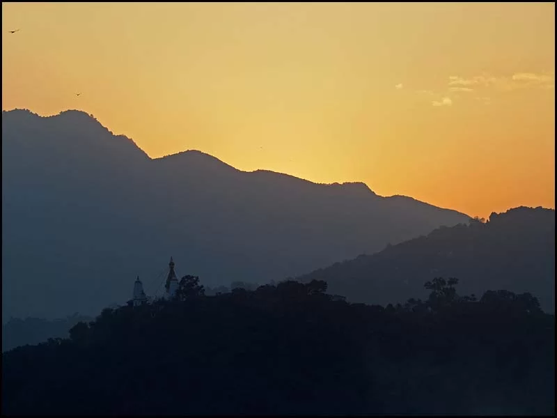 18-1793 Solnedgång över aptemplet KTM.webp