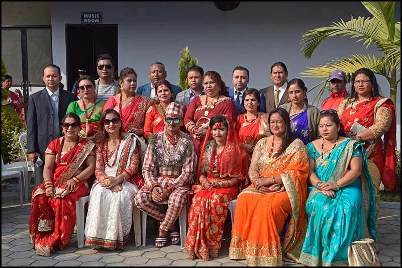 18-2167 Gruppfoto bröllop KTM.webp