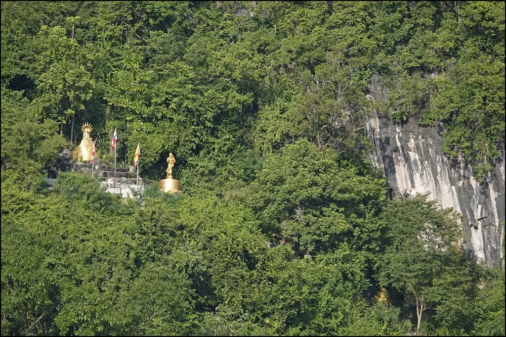 22-1324 Stigen upp mot Wat Ok Thalu PHL.webp