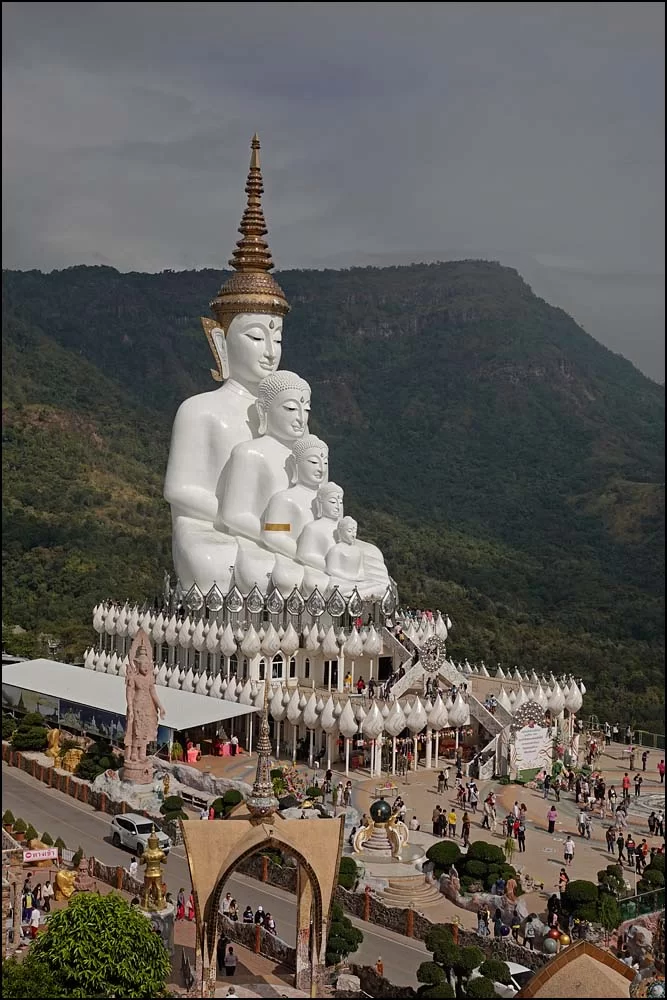 23-0027 Stora Buddhan, Wat Phrathat Pha Sorn Kaew PBU.webp