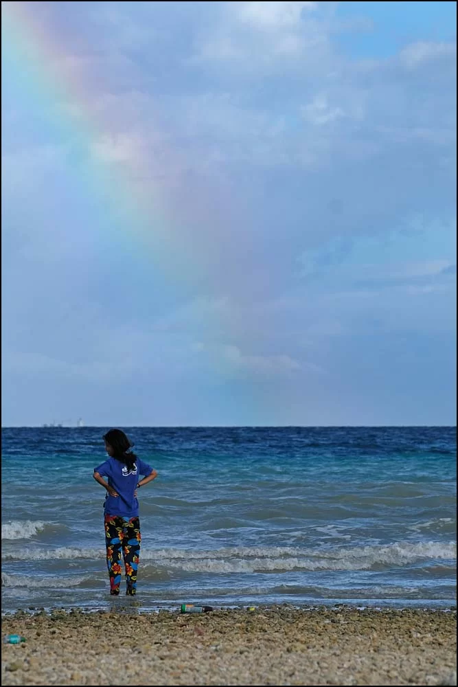 23-1217 Nicole och regnbågen CEB.webp