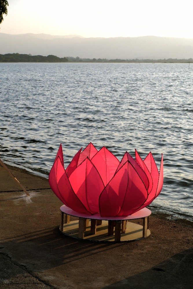 24-1197 Förberedelser inför Loy Krathong PYO.JPG