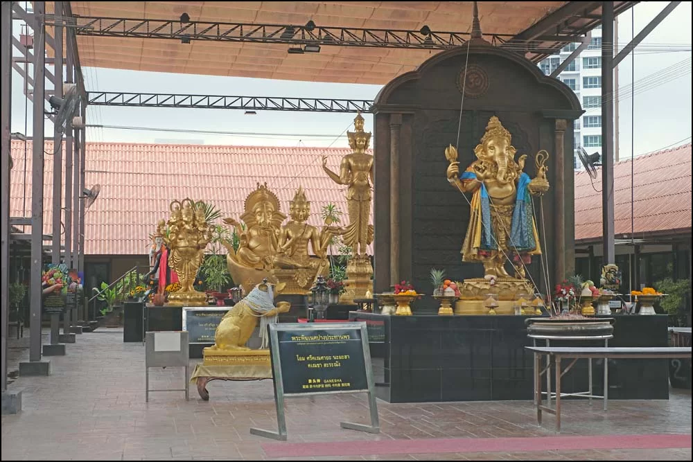 25-0900 Samling av hindugudar CHM.webp