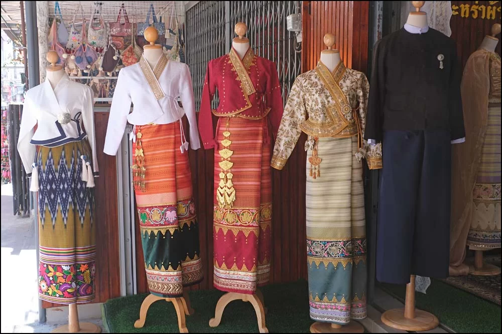 26-0051 Thailändskt mode CHM.webp