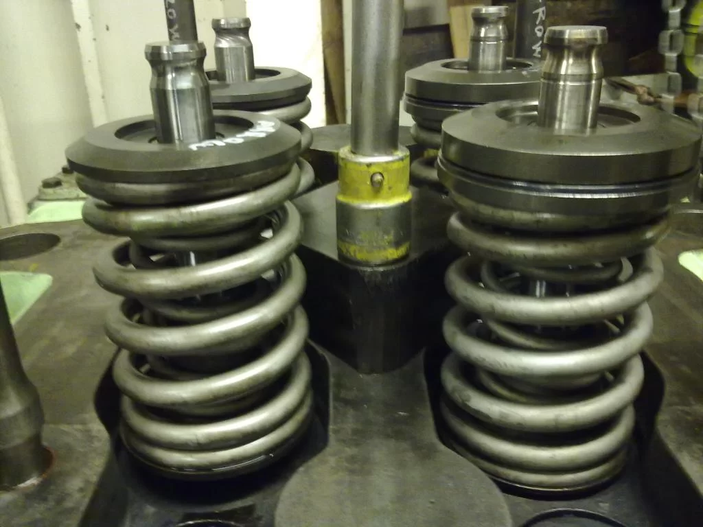 29. Fjäderspelet till ventilerna.webp