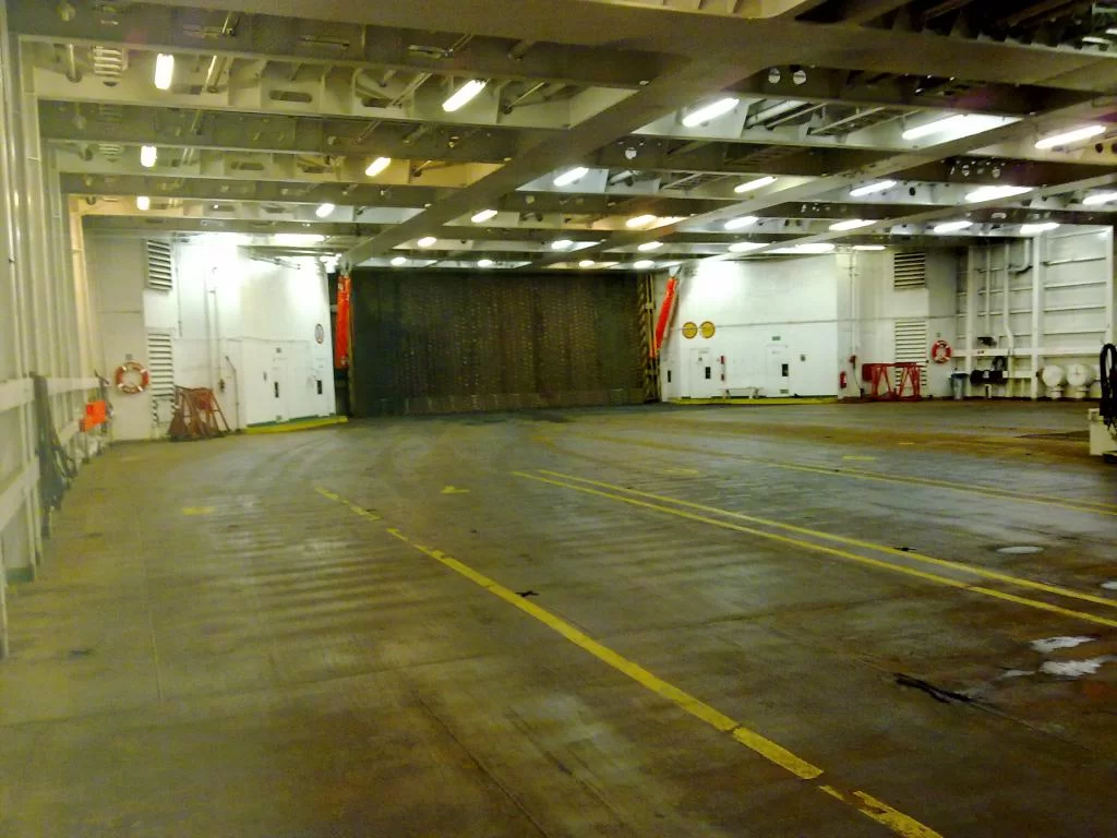 3 Aktra rampen maindeck.webp