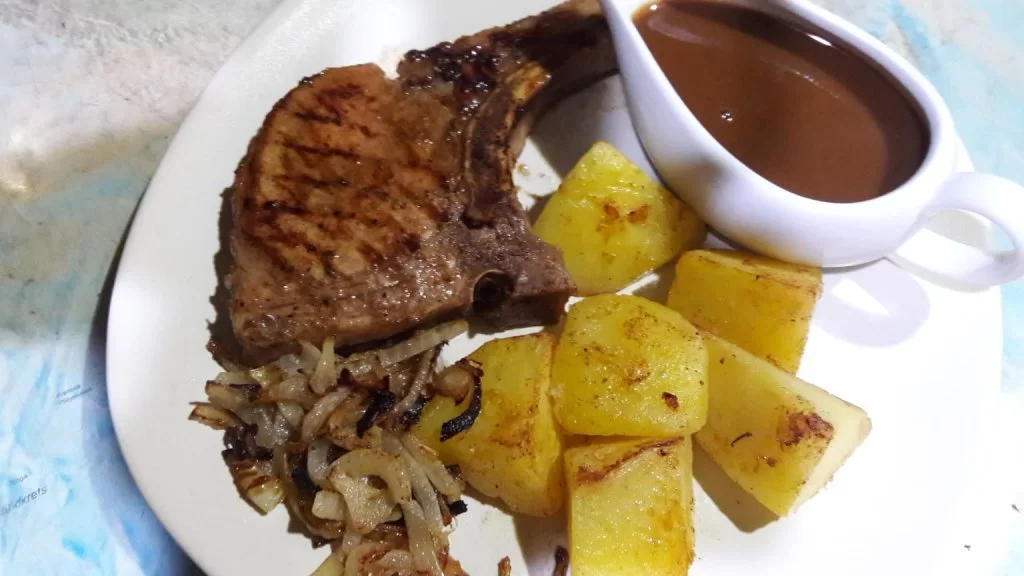 40520651_451053915300444_4348194069785083904_n (1).webp