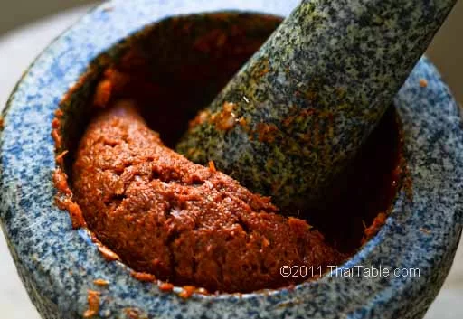 5basic-red-curry-paste.webp