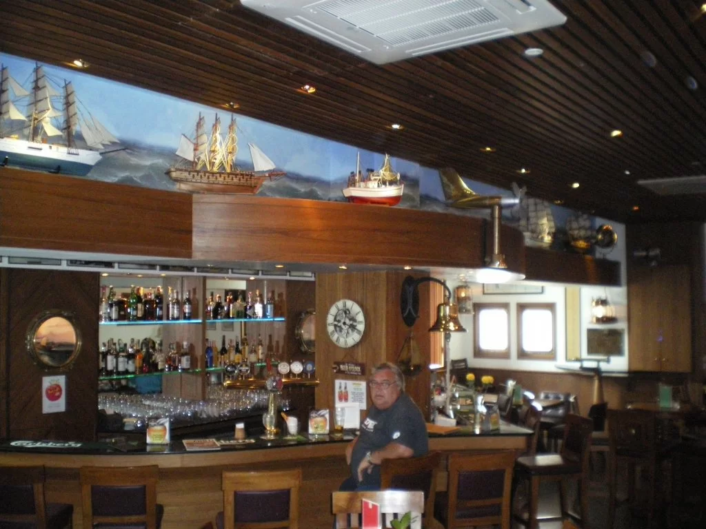 Admiral Pub (18).webp