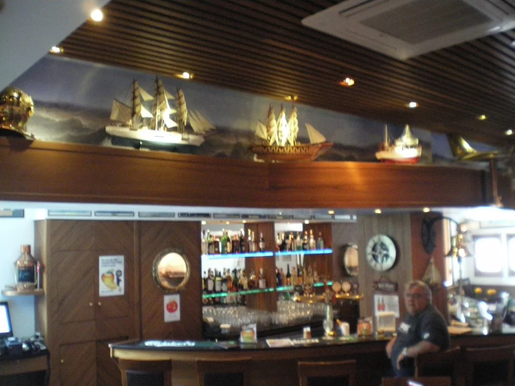 Admiral pub (4).webp