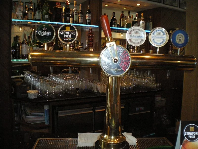 Admiral pub (6).webp