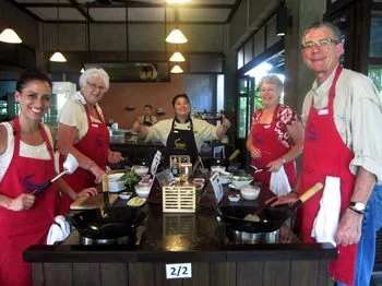 baipai-thai-cooking-school-class-in-bangkok-photo_6965777-350tall.webp