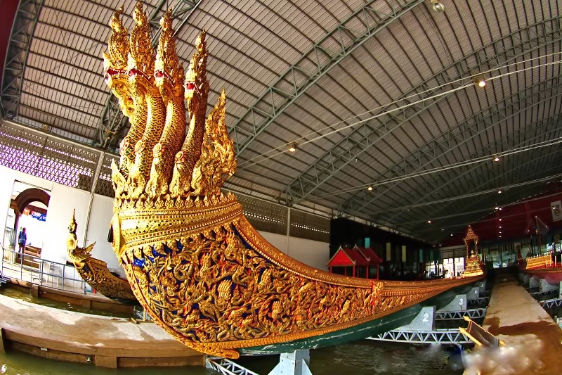 bangkok-royal-barges-7.webp