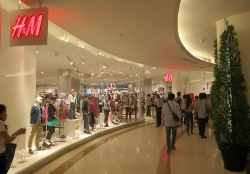 bangkok_h&m_shop_siam_paragpn.webp
