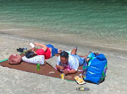 Bangsaen beach 1256y.webp