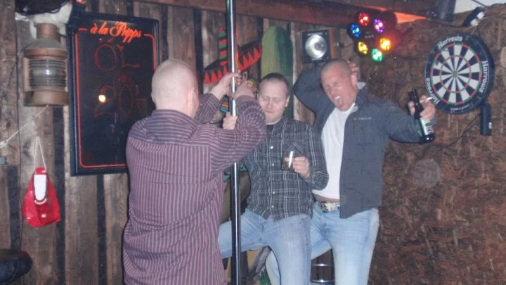 bar tjejerna va inte lika snygga..webp