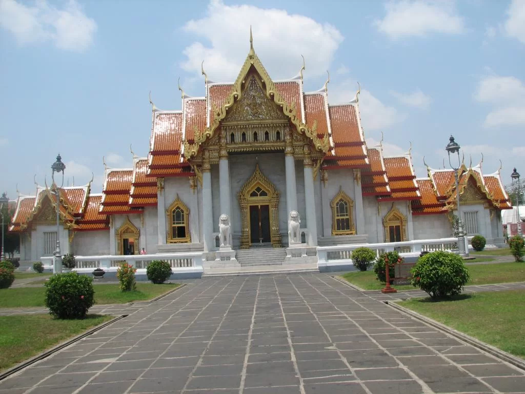 Benchamabophit Temple 013.webp