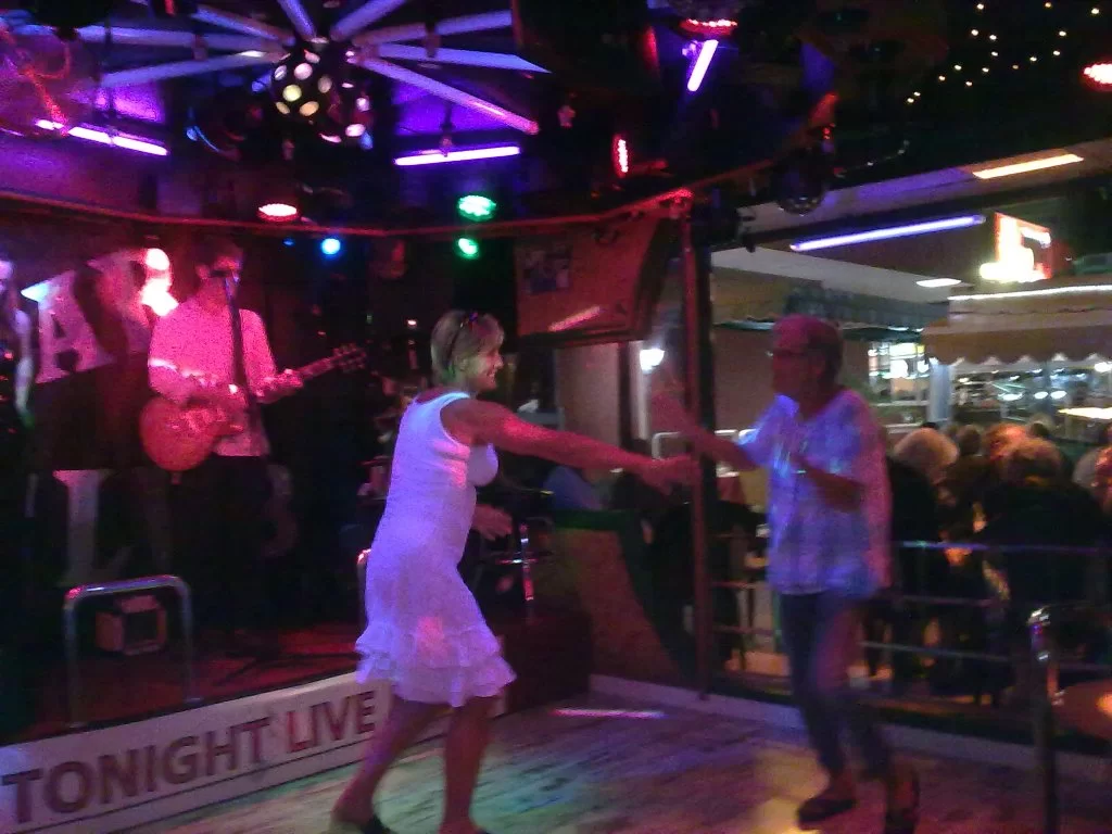 bilder nokia 140.webp