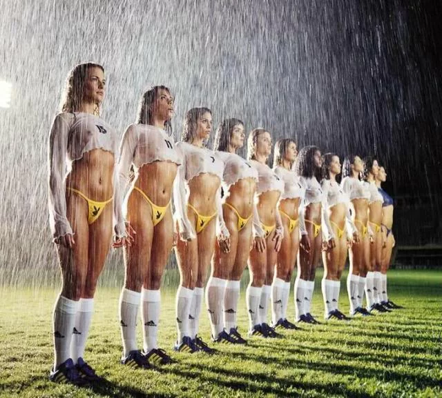 BrazilianWomen_sSoccerTeaminyellowp.webp