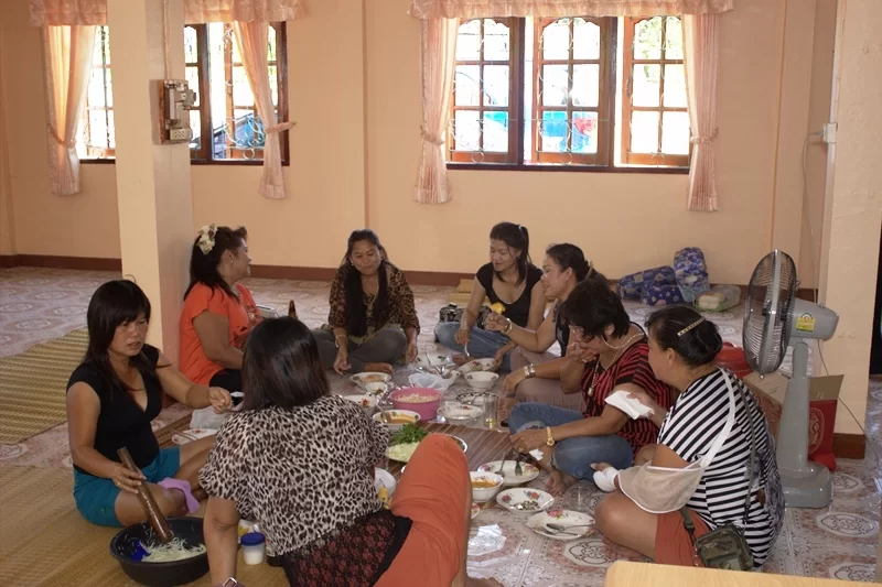 Damer på golvet.webp