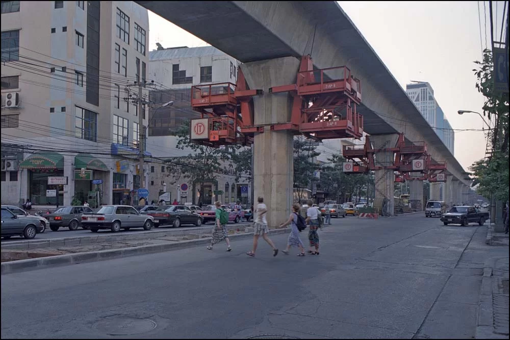 FE2-073-27 Sukhumvit BKK.webp