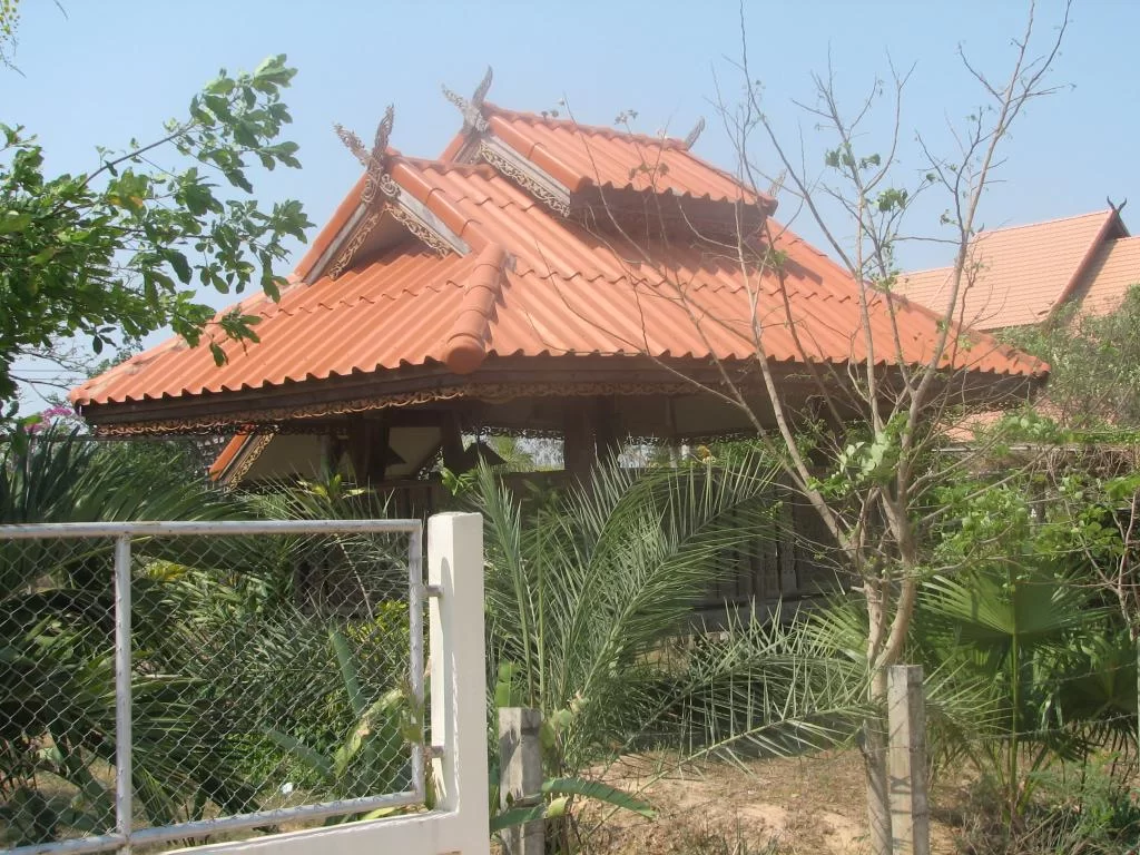 Grannens uteplats 002.webp