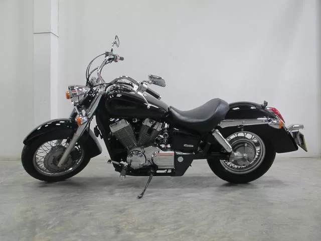 Honda 750 2004-05.webp