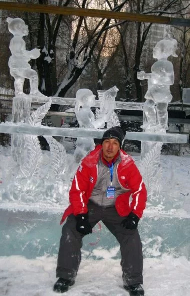 Isskulptør fra Thailand.webp