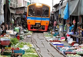 Jernbane-Railway market i Samut Sakhon-ussulekhalivecom-705735.webp