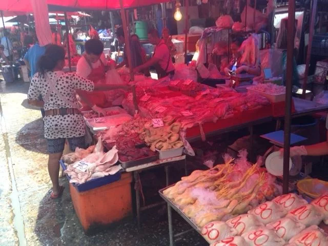 khlong-toey-market-6.webp