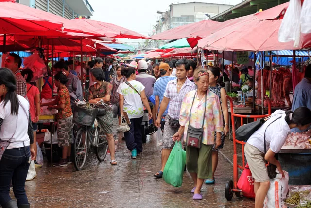 klong-toey-market.webp