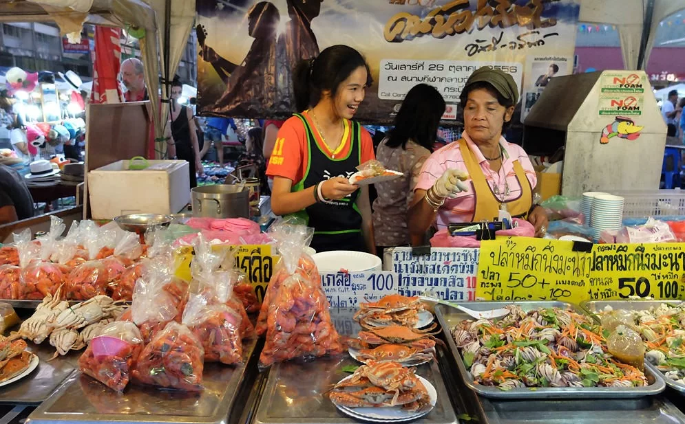 krabi-walking-street-seafood.webp