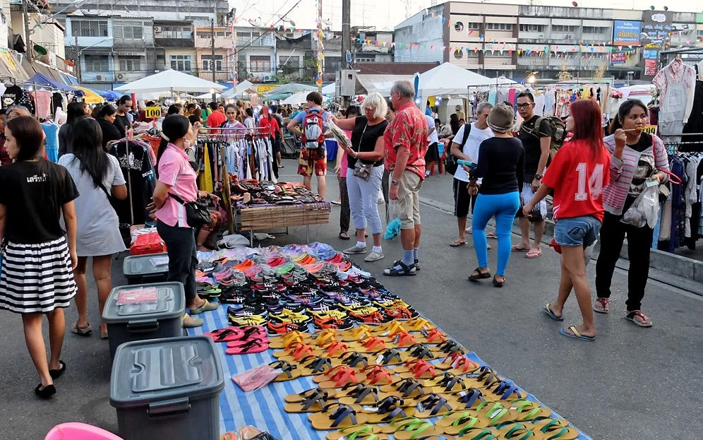 krabi-walking-street-shoes.webp
