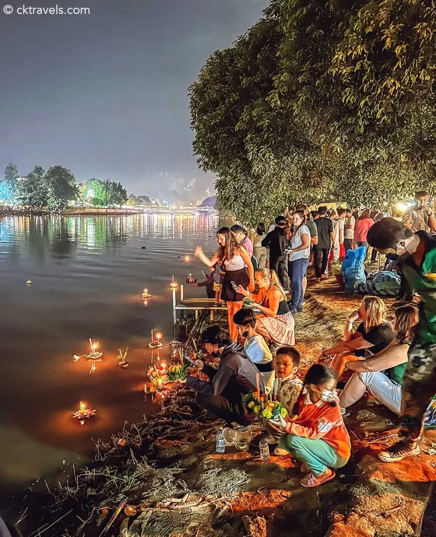 Loy-Krathong-Chiang-Mai-10.webp