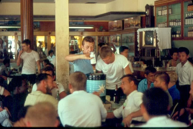 Maersk folk på Mosqito Bar.webp