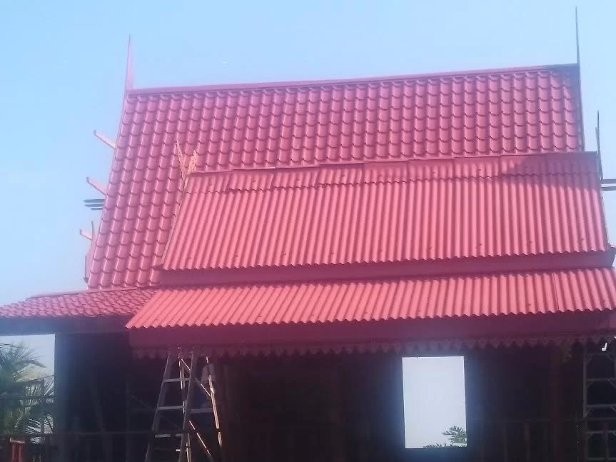 Nytt och gammalt tak.webp