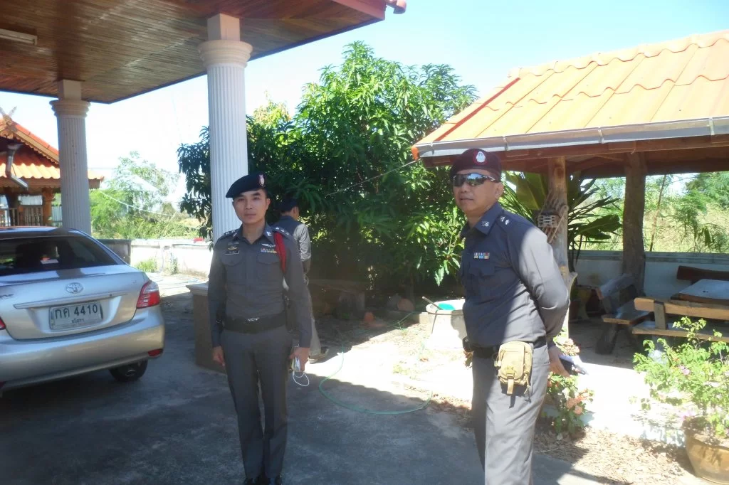 Passport control 014.webp