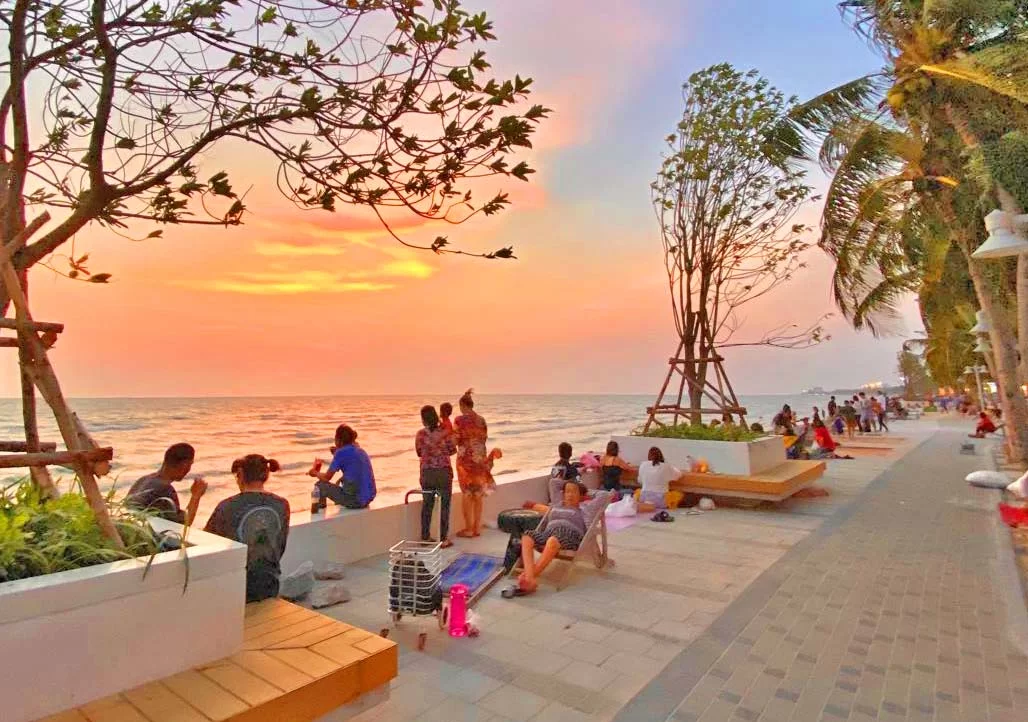 solnedgang bangsaen.webp